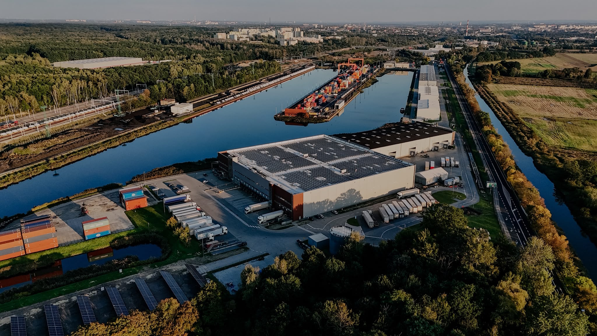 Śląskie Centrum Logistyki uruchomiło farmę fotowoltaiczną
