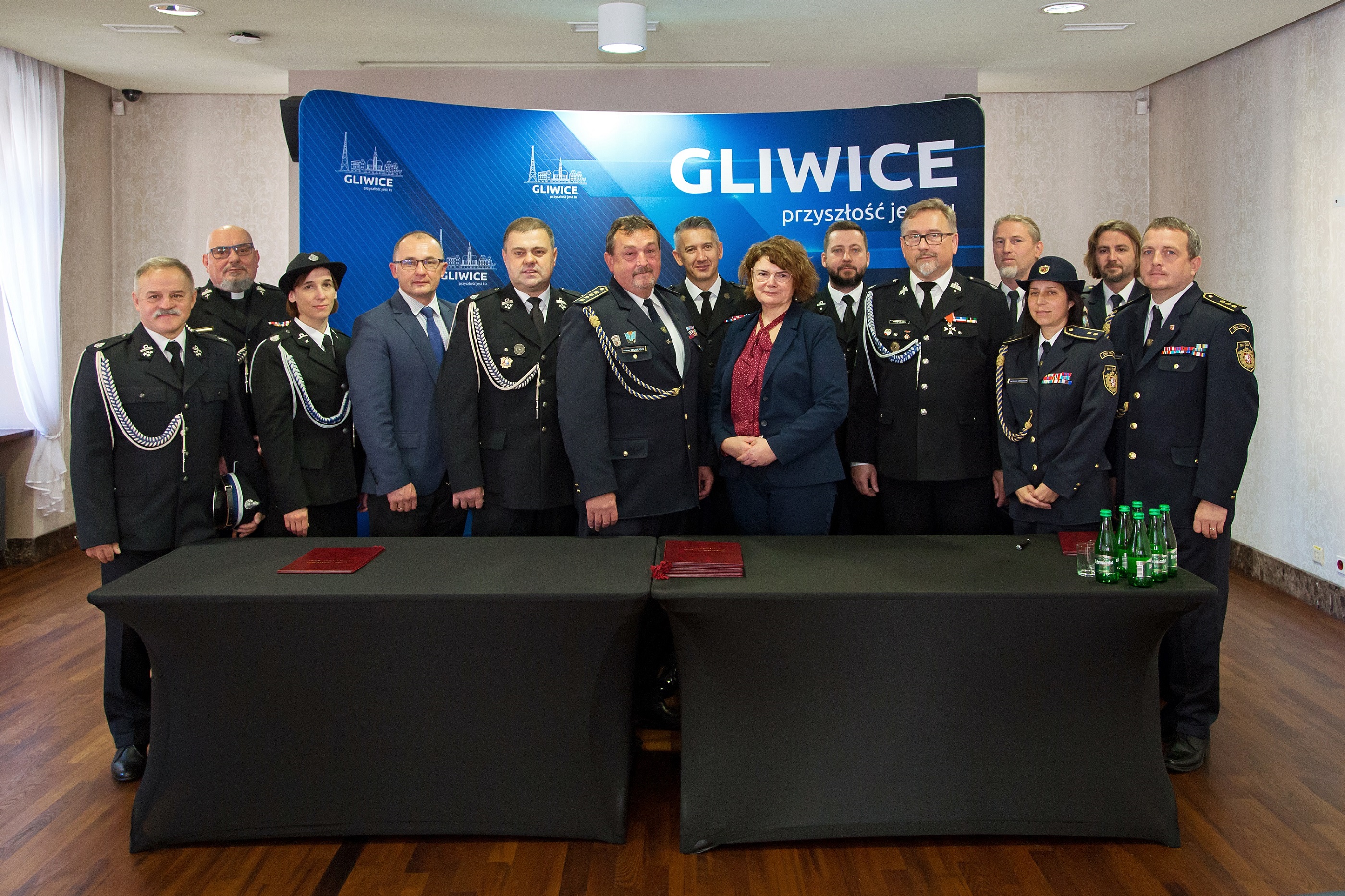 Działać razem – společně a kolektivně