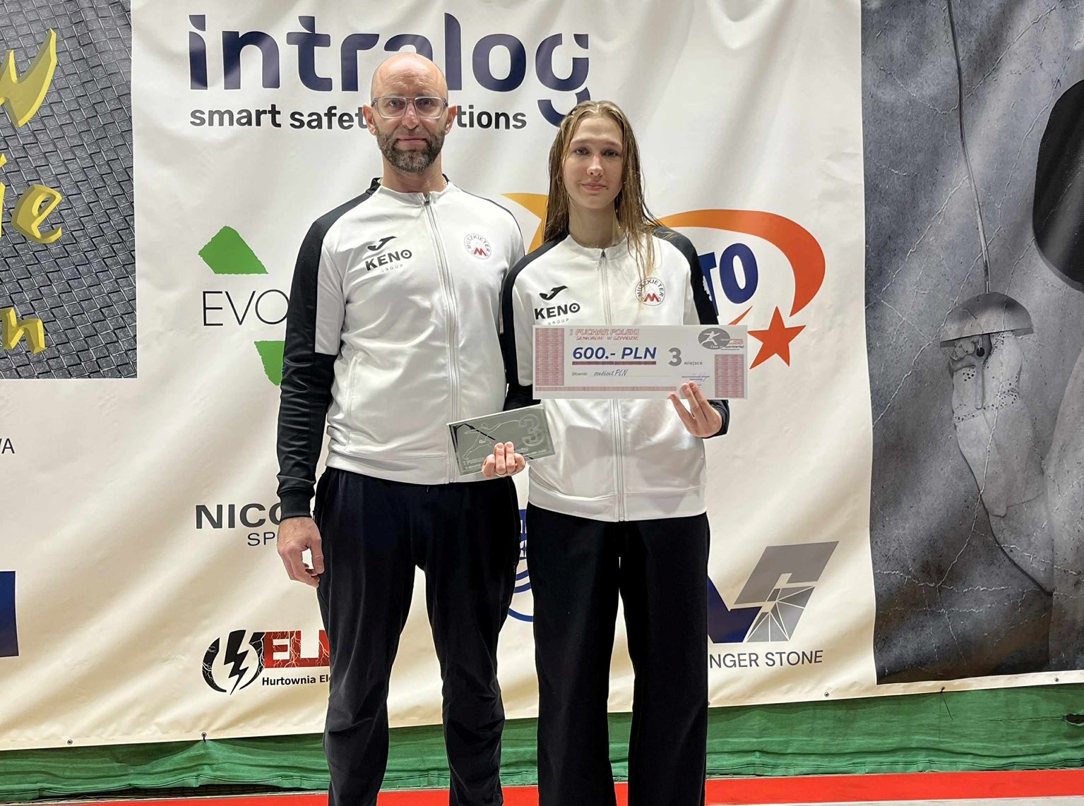 Oliwia Janeczek z trenerem