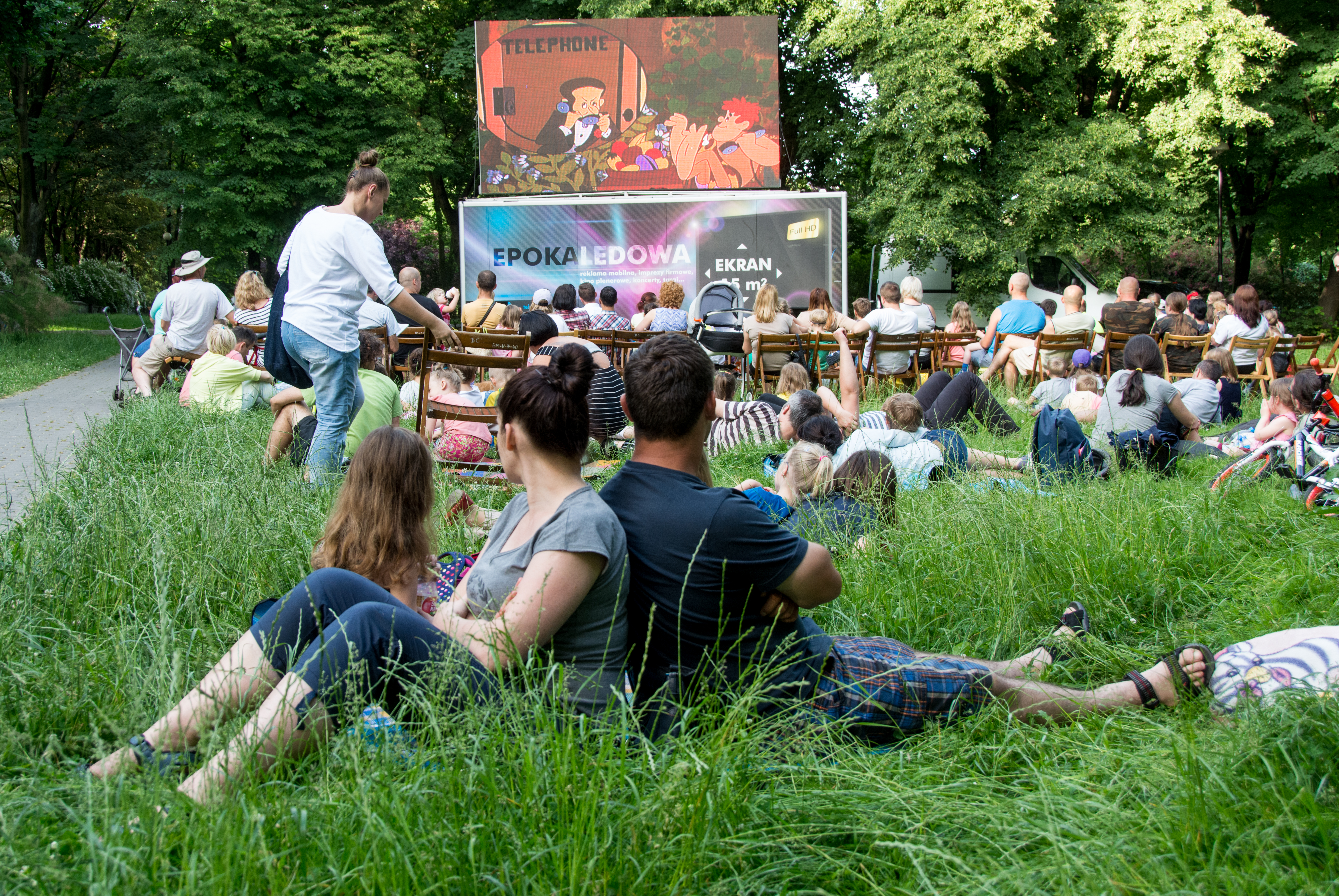 Filmowy relaks w Łabędach