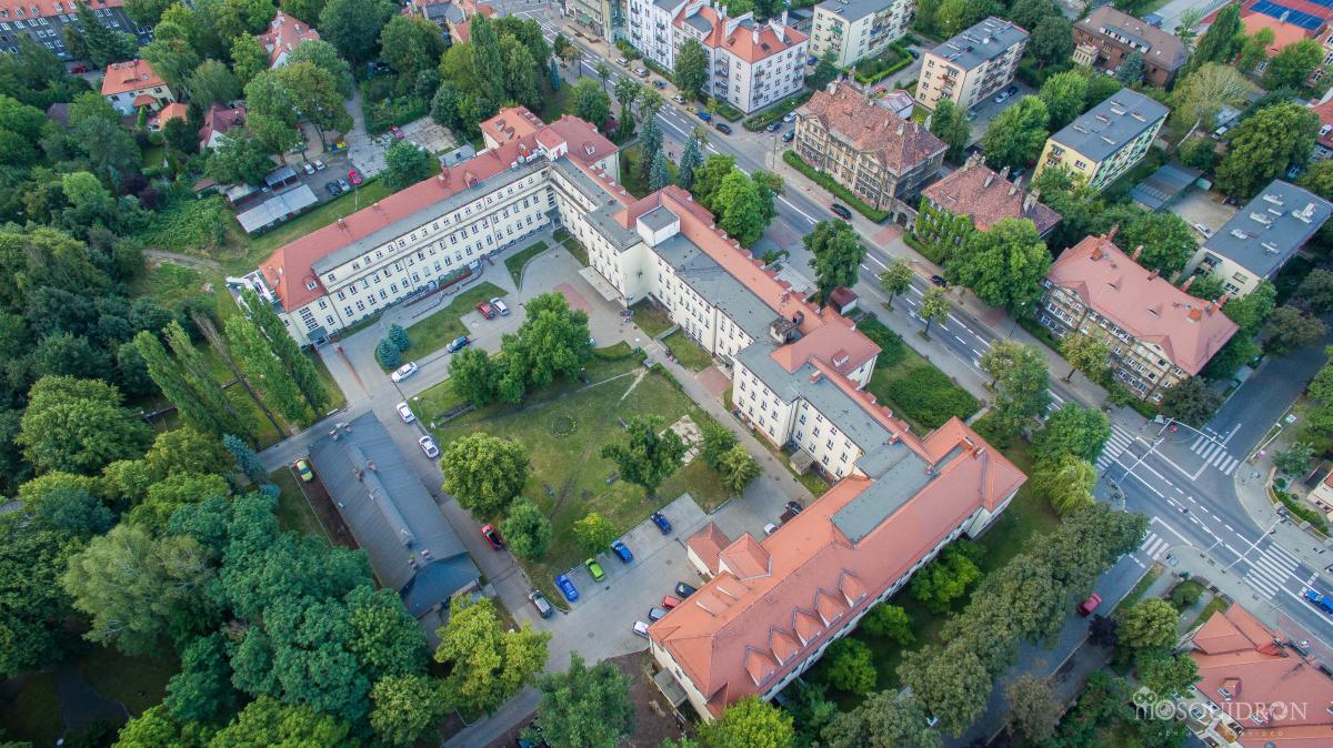Większość za kołem ratunkowym dla szpitala
