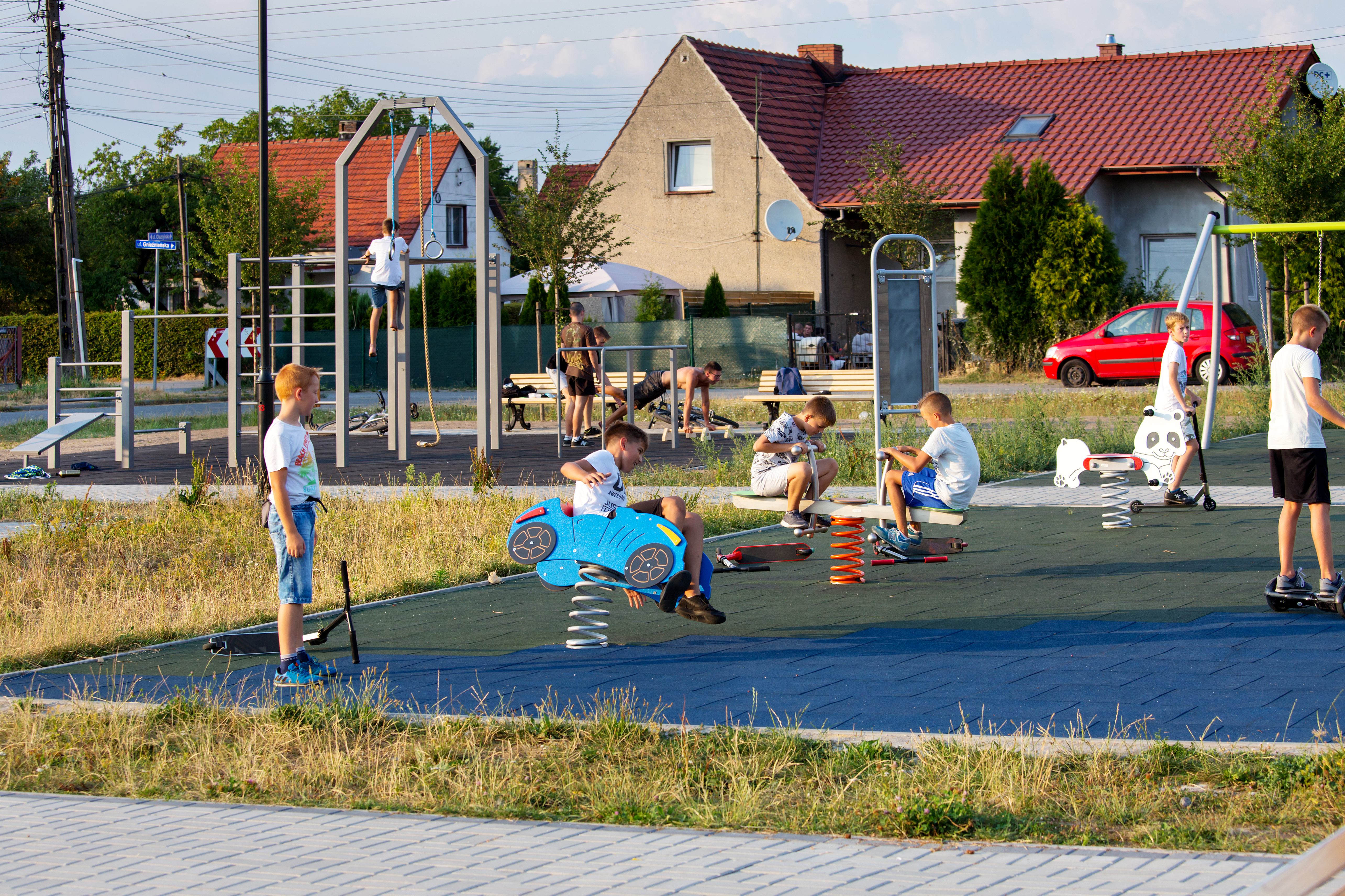 Plac zabaw i sprzęt dla strażaków. Kolejne zadania GBO zrealizowane