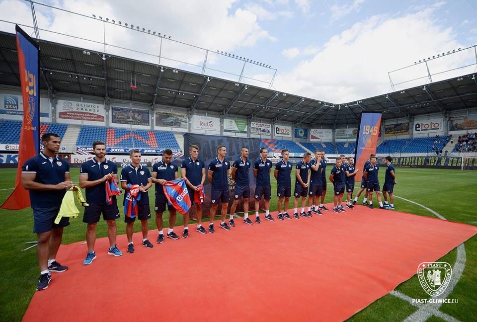 Piast pokazał się kibicom!