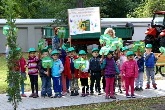 Drzewka się przyjęły. Rosną jak na drożdżach!