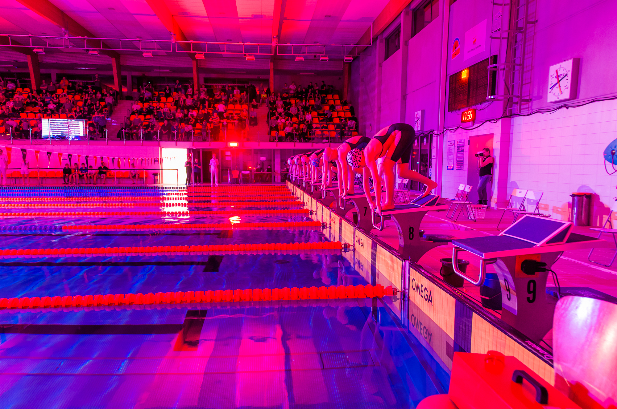 Nocne pływanie w Olimpijczyku